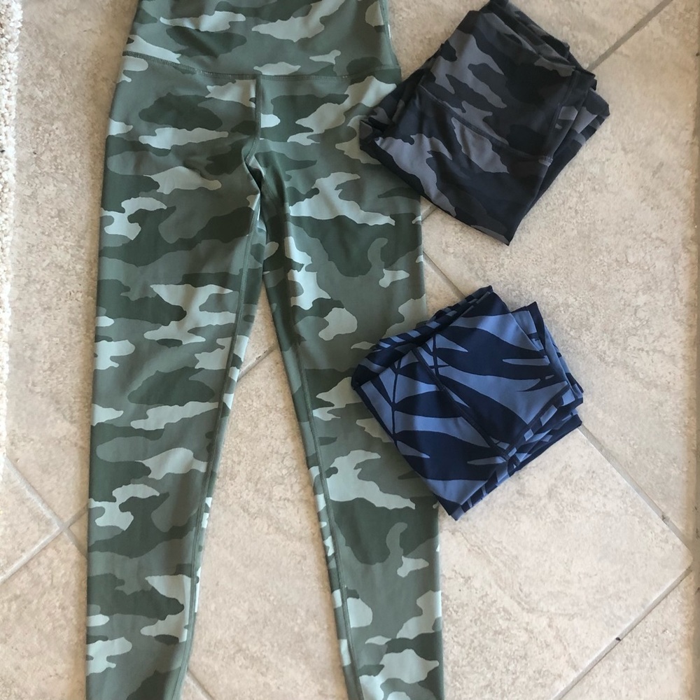 Aerie Chill, Play, Move Leggings SZ MED Bundle